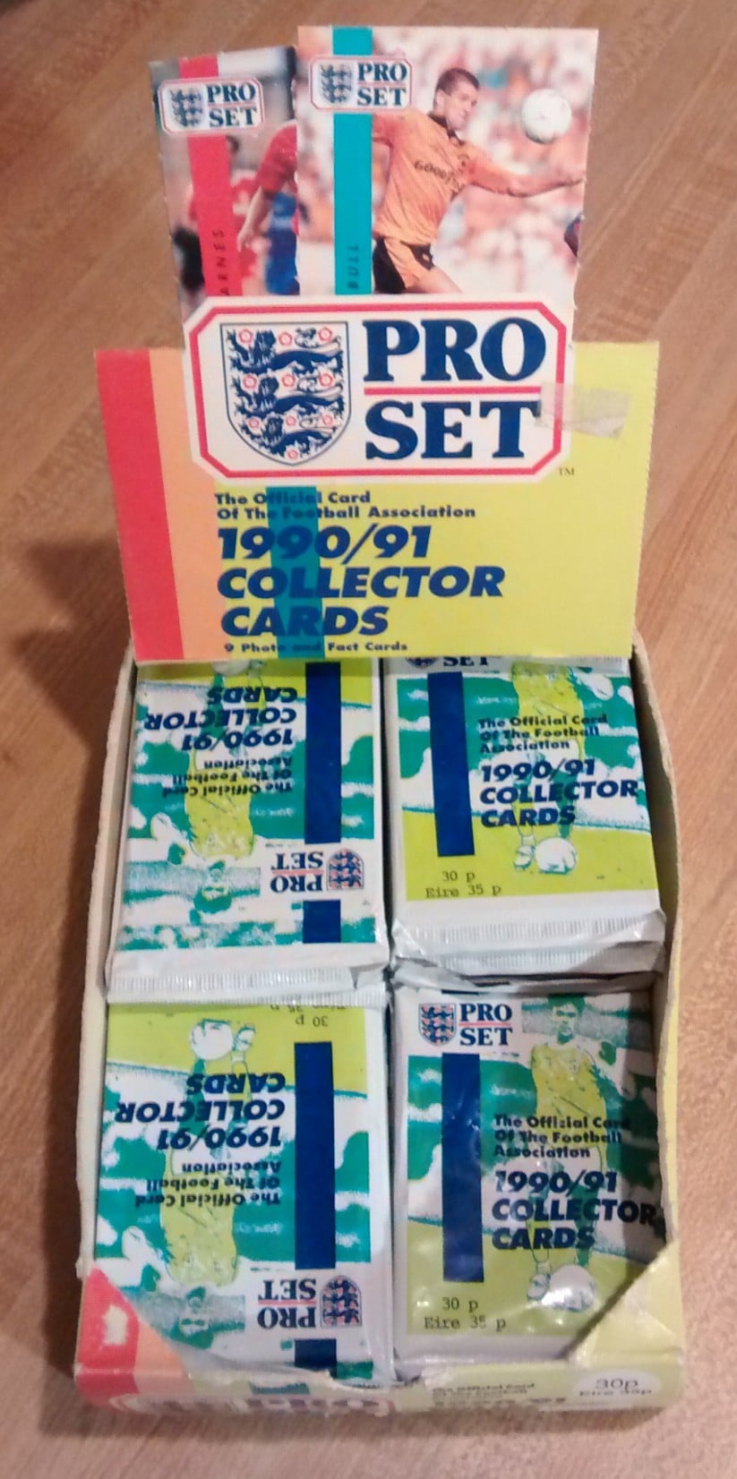New 90-91 FA Pro Set Collectors Trading Cards Un-Opened Pack 